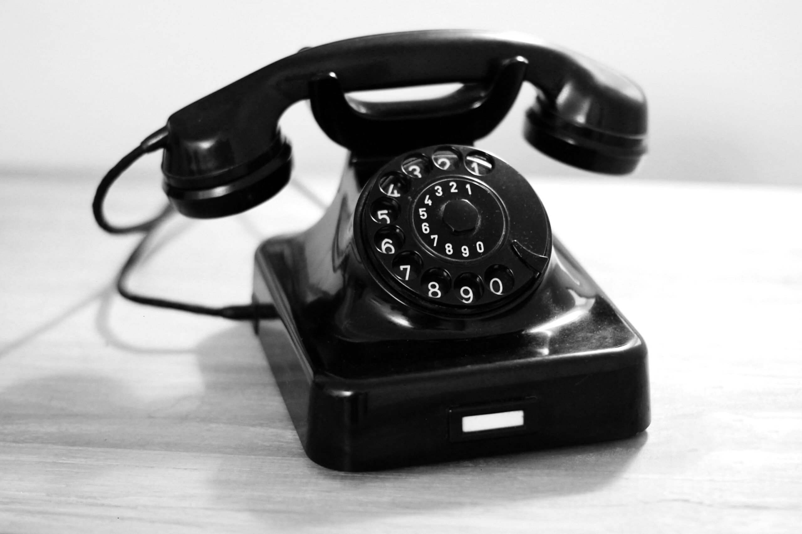 Illustration showing customer calling an insurance agent on phone