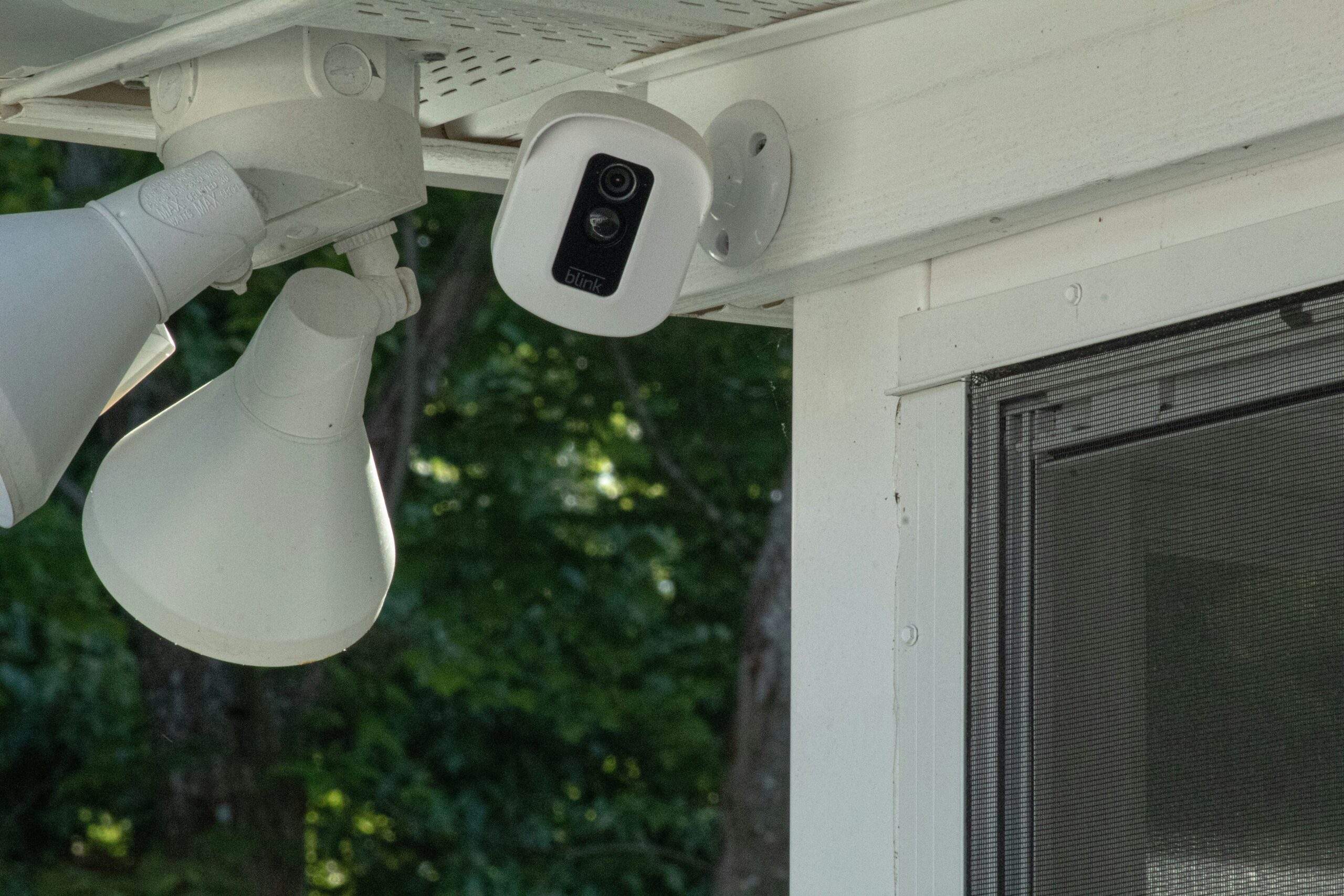 Comparison between old locks and modern smart home security devices