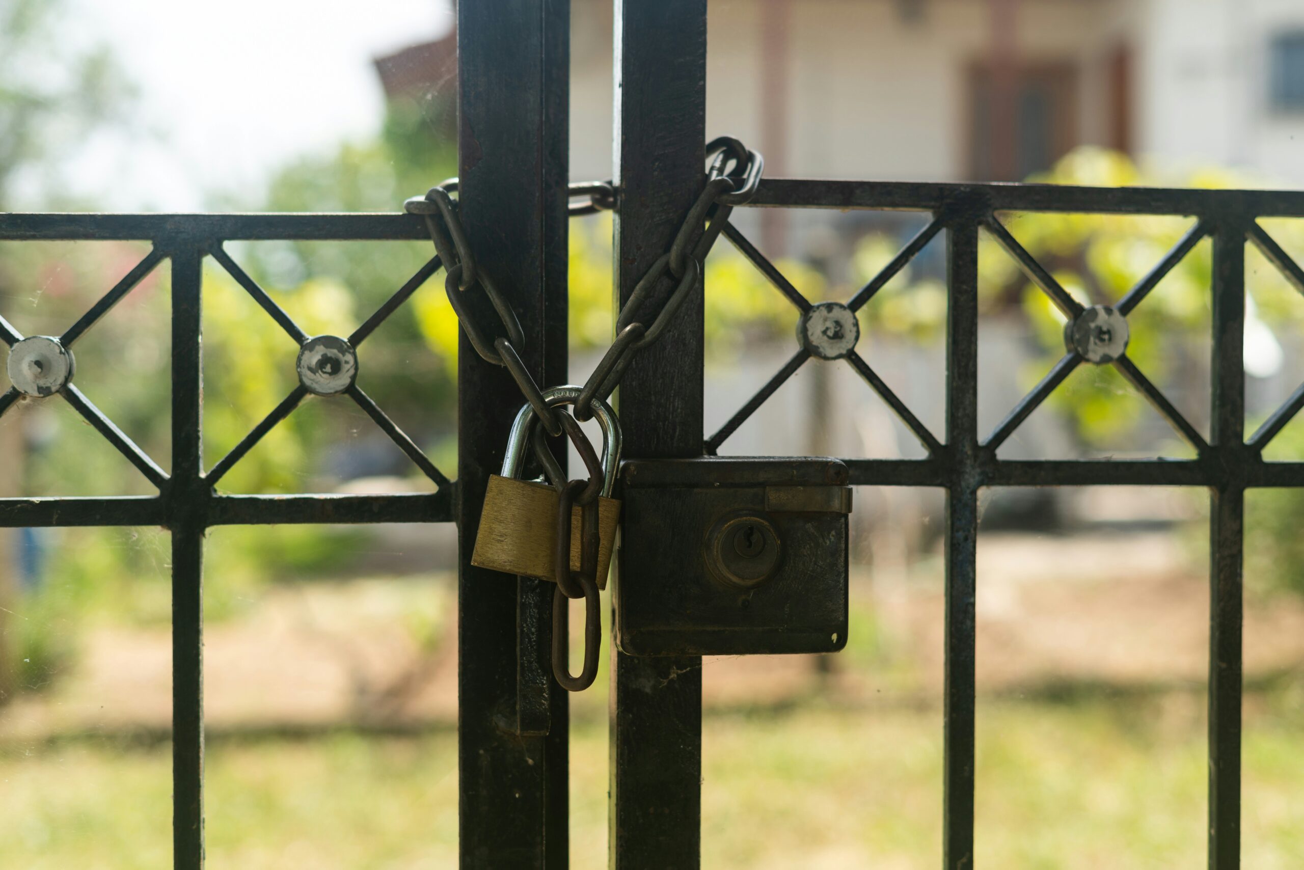 Vacation Home Security Checklist: Protect Your Getaway from Burglary