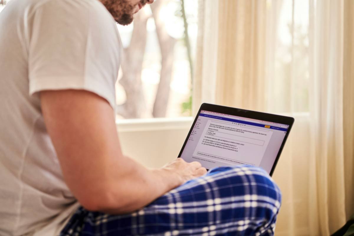 Before-and-after screenshot of Maria's insurance claim dashboard: initial offer $6,200 vs. final payout $18,300