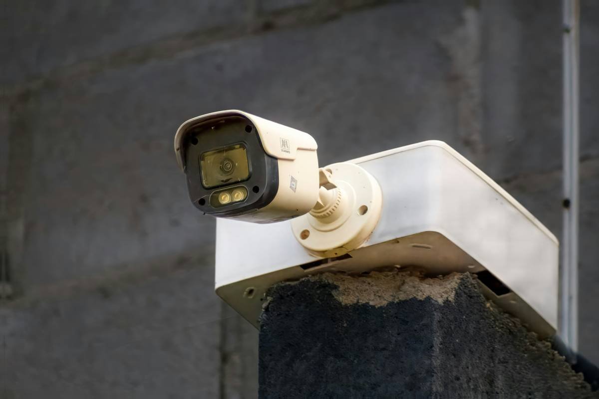 27 Home Safety Ideas That Actually Lower Your Burglary Insurance Premiums (Not Just “Lock Your Doors”)