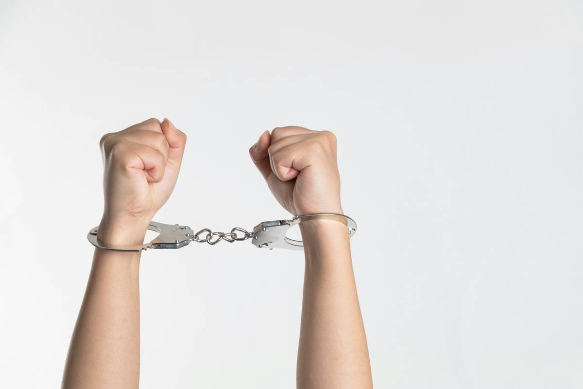Bar chart showing maximum burglary sentences by U.S. state, highlighting CA, TX, NY, FL